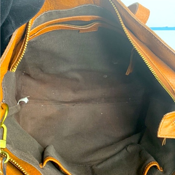 Madewell The Zip-Top Transport Tote with Crossbody strap-Brown Leathe Bag - Picture 5 of 10